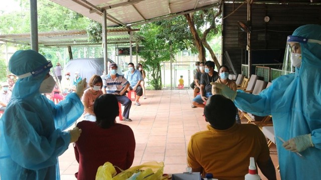 Thị trấn Khâm Đức, huyện Phước Sơn, tỉnh Quảng Nam áp dụng Chỉ thị 16 ảnh 200