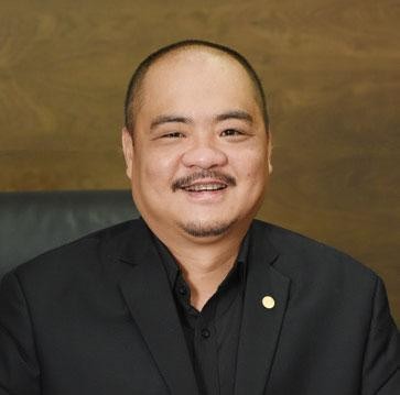 Ông Đỗ Tiến Dũng, Chủ tịch Hội đồng quản trị Công ty cổ phần Dịch vụ ô tô Hàng Xanh (Haxaco). Ông Đỗ Tiến Dũng, Chủ tịch Hội đồng quản trị Công ty cổ phần Dịch vụ ô tô Hàng Xanh (Haxaco).