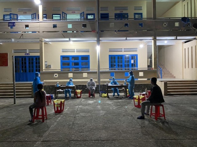 Thị trấn Khâm Đức, huyện Phước Sơn, tỉnh Quảng Nam áp dụng Chỉ thị 16 ảnh 261