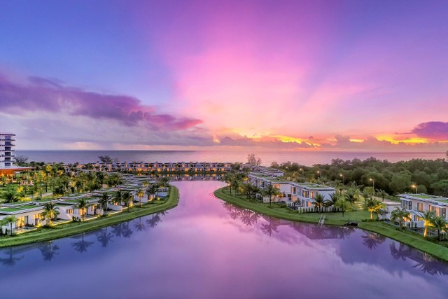 Khu nghỉ dưỡng 5 sao đầu tiên tại bãi Ông Lang hoang sơ.