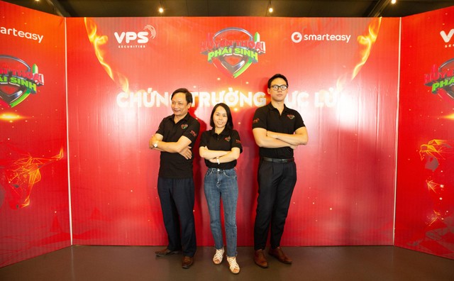 3 nhà đầu tư tham gia thi đấu trực tiếp tại vòng Đối đầu: @phungkien, @anhghgv và @281041 (từ trái qua phải).