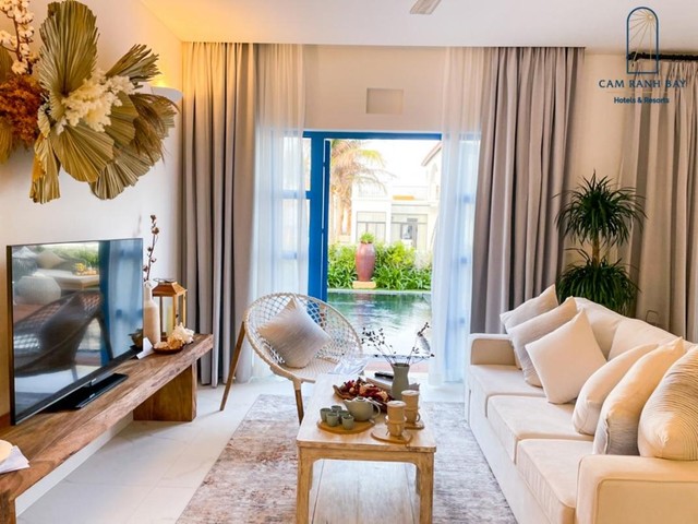 Nội thất bên trong căn mẫu biệt thự Santorini tại quần thể phong cách Hy Lạp hoàn thiện lên đến 80%.