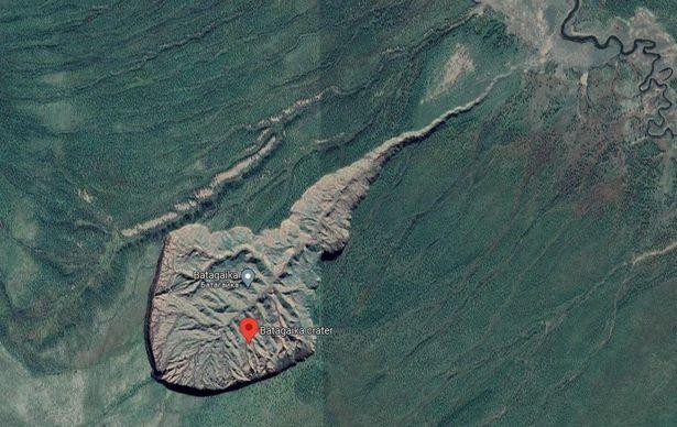 Hình ảnh miệng núi lửa ngày càng "bành trướng" nhìn từ vệ tinh.