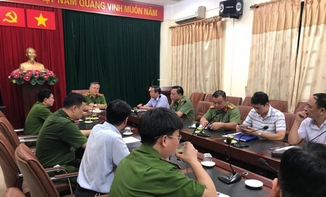 Thiếu tướng Nguyễn Văn Long, Thứ trưởng Bộ Công an làm việc với các đơn vị có liên quan tại Công an quận Cầu Giấy.