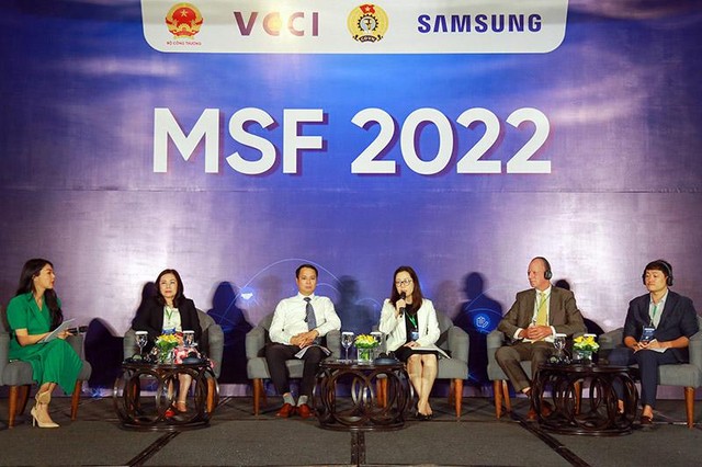 Các đại biểu tham gia thảo luận tại hội thảo chuyên đề Cải thiện vị thế ngành công nghiệp hỗ trợ Việt Nam.