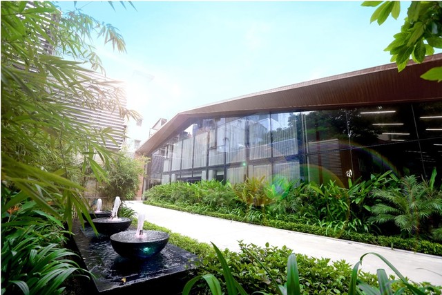 Khuôn viên văn phòng trụ sở VPS.