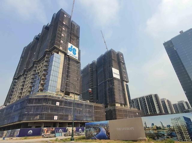 Khu phức hợp Sóng Việt nằm trên "đất vàng" Thủ Thiêm của Công ty Sơn Kim Land. Ảnh: Lê Toàn. Khu phức hợp Sóng Việt nằm trên "đất vàng" Thủ Thiêm của Công ty Sơn Kim Land. Ảnh: Lê Toàn.