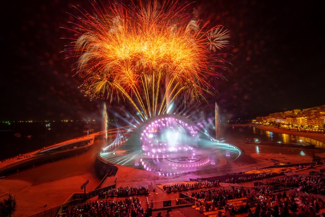 Show diễn Kiss The Stars tại thị trấn Hoàng Hôn. Ảnh: Minh Tú. Show diễn Kiss The Stars tại thị trấn Hoàng Hôn. Ảnh: Minh Tú.