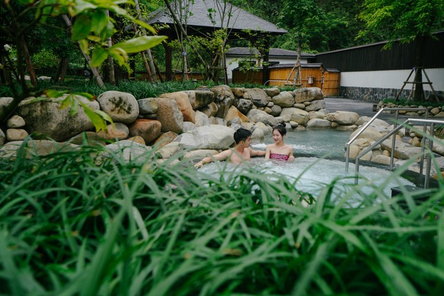 Nghỉ dưỡng kết hợp chăm sóc sức khỏe tại Yoko Onsen Quang Hanh.