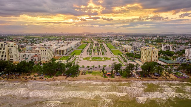 Quảng trường biển Sầm Sơn – không gian vui chơi giải trí mới của người dân và du khách.