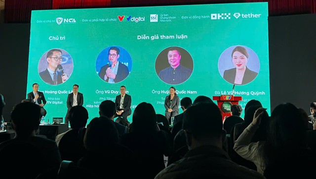 Các diễn giả thảo luận tại sự kiện. Các diễn giả thảo luận tại sự kiện.