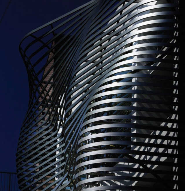 8 công trình thép là biểu tượng hoàn hảo của kiến trúc hiện đại ảnh 6