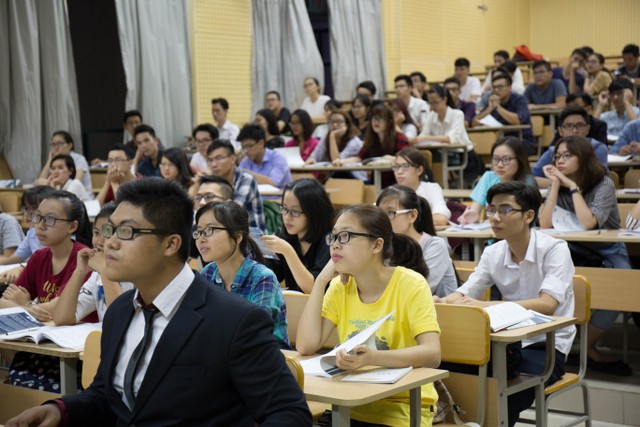 Câu lạc bộ chứng khoán SIC tổ chức khóa học chứng khoán cơ bản cho sinh viên ảnh 1