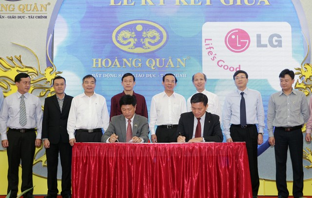 Dự án nhà ở xã hội lớn nhất khu vực phía Nam tiến hành cất nóc ảnh 2