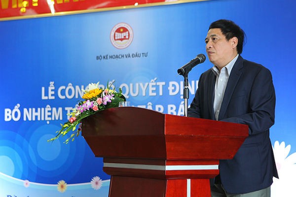 Bộ trưởng Bùi Quang Vinh trao quyết định bổ nhiệm Tổng biên tập Báo Đầu tư ảnh 1