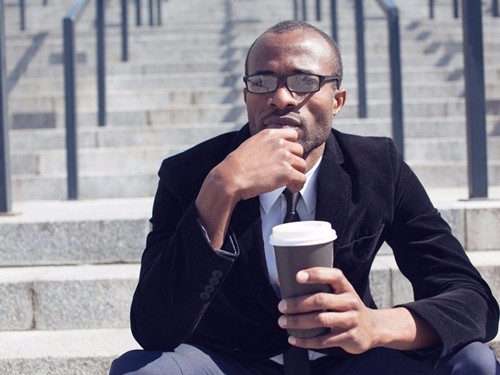 8-dau-hieu-ban-khong-co-so-giau-1