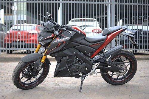 chi-tiet-yamaha-xabre-tai-ha-noi-4