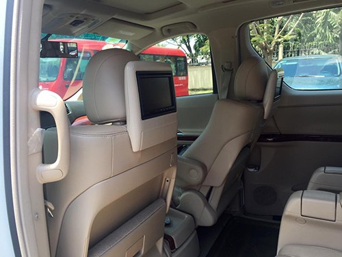 chi-tiet-toyota-alphard-2011-o-tp-hcm-1
