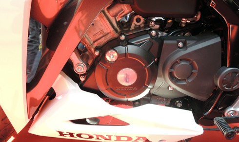 honda-cbr150r-2016-dau-tien-tai-viet-nam-4
