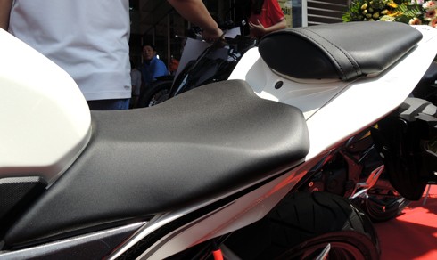 honda-cbr150r-2016-dau-tien-tai-viet-nam-2