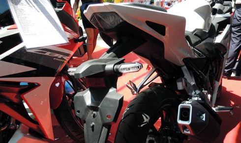 honda-cbr150r-2016-dau-tien-tai-viet-nam-9