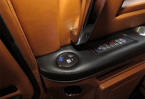 chi-tiet-noi-that-knight-xv-8