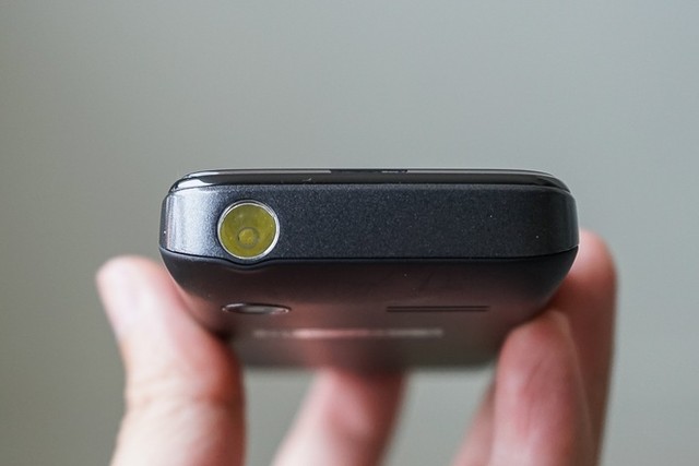 Điện thoại 2 sim, pin chờ 4 tháng của Philips