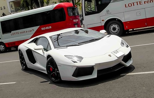 sieu-xe-lamborghini-thu-choi-cua-dai-gia-sai-gon-page-2