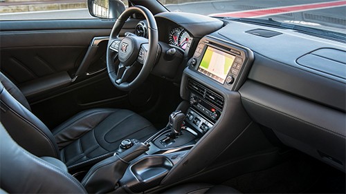 chi-tiet-nissan-gt-r-2017-9