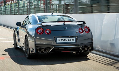 chi-tiet-nissan-gt-r-2017-4