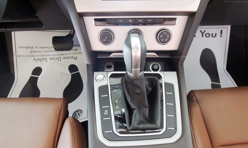 volkswagen-passat-2016-co-gia-16-ty-dong-tai-viet-nam-10
