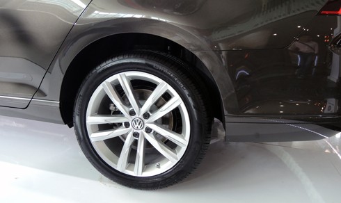 volkswagen-passat-2016-co-gia-16-ty-dong-tai-viet-nam-4