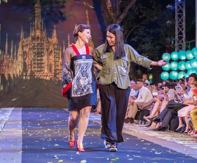 Cuốn hút màn trình diễn thời gian Ý trên đường phố Hà Nội ảnh 18 Cuốn hút màn trình diễn thời gian Ý trên đường phố Hà Nội ảnh 18