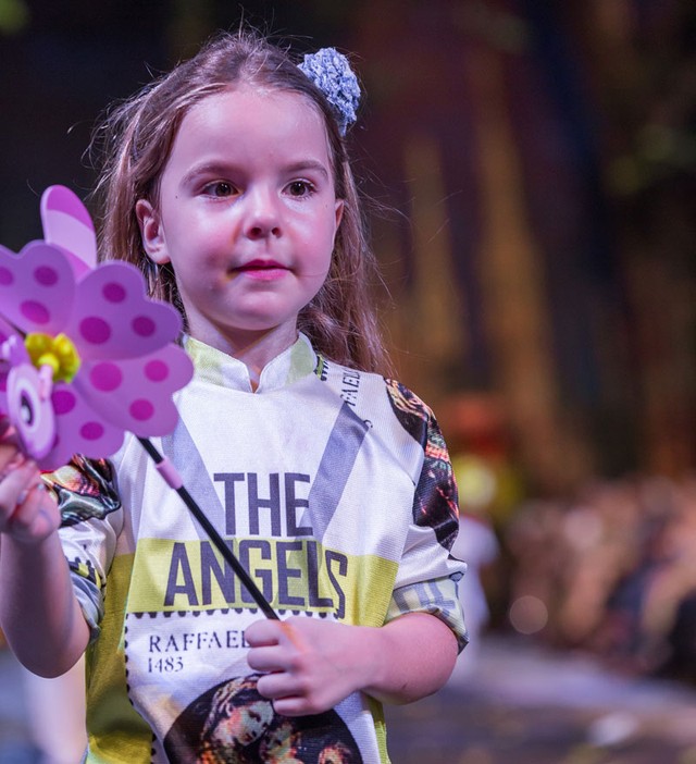 Cuốn hút màn trình diễn thời gian Ý trên đường phố Hà Nội ảnh 21 Cuốn hút màn trình diễn thời gian Ý trên đường phố Hà Nội ảnh 21