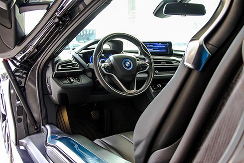 bmw-i8-rao-ban-5-ty-dong-o-viet-nam-page-3