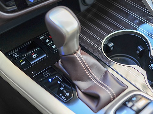 chi-tiet-noi-that-lexus-rx-450h-2016-7