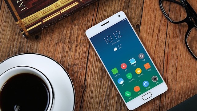 10 smartphone cấu hình mạnh nhất nửa đầu 2016