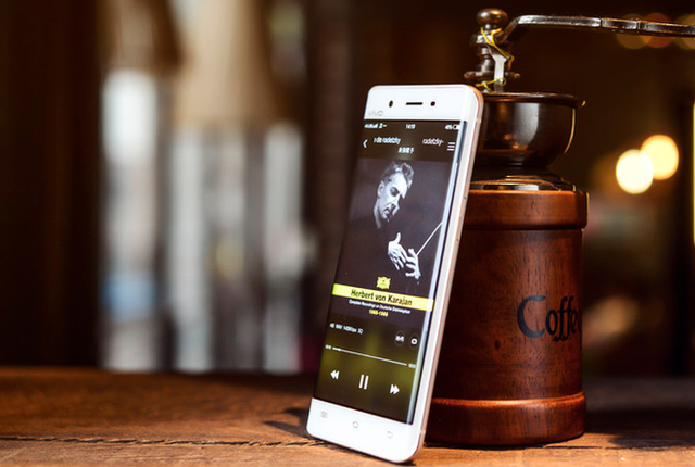 10 smartphone cấu hình mạnh nhất nửa đầu 2016