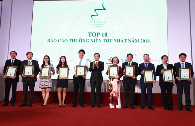 Những hình ảnh đẹp tại Lễ trao giải Báo cáo thường niên tốt nhất 2016 ảnh 10 Những hình ảnh đẹp tại Lễ trao giải Báo cáo thường niên tốt nhất 2016 ảnh 10