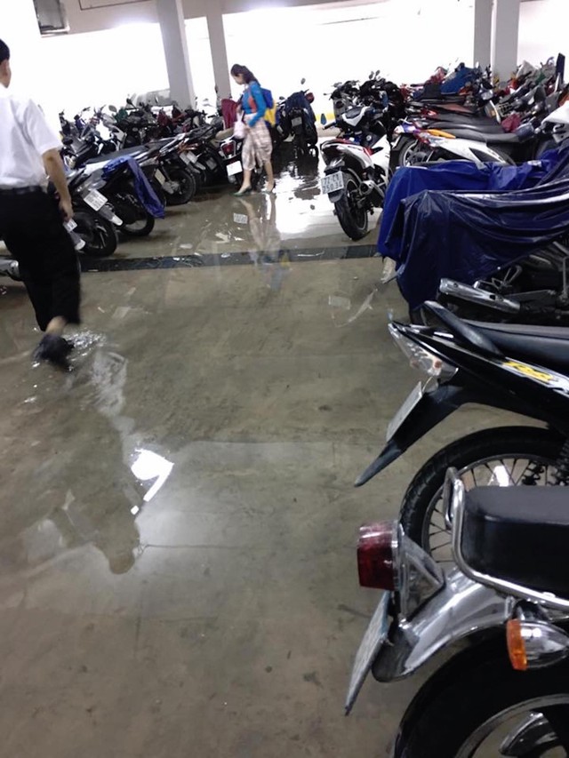 Hầm để xe trở thành hầm chứa nước