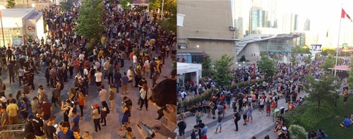 Tòa nhà CN Tower ở Toronto (Canada) trong bữa tiệc săn Pokemon hồi giữa tháng 7.