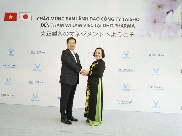 Phía sau những giao dịch của các “đại gia” ngành dược ảnh 1