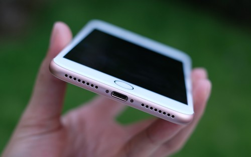 iphone-7-plus-chi-la-ban-nang-cap-don-thuan-4