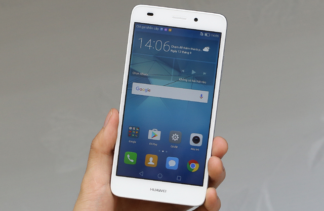 5 smartphone Android giá rẻ, nhiều tính năng