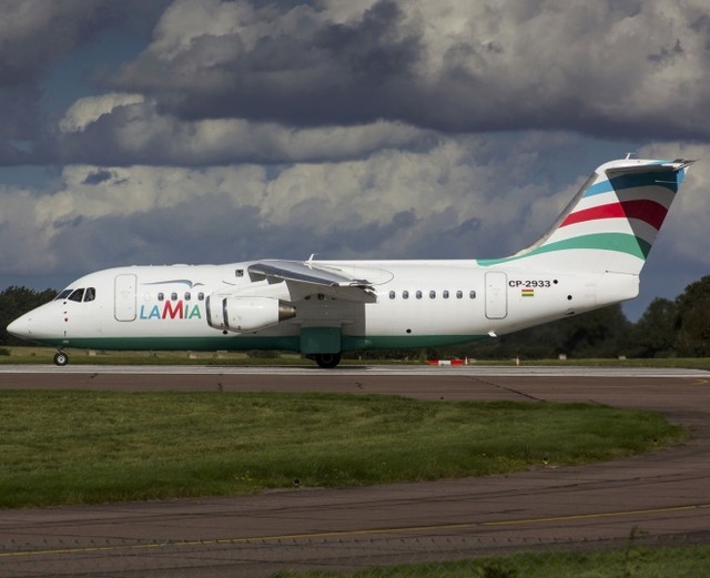 Máy bay chở câu lạc bộ bóng đá Brazil vỡ nát tại hiện trường  ảnh 1