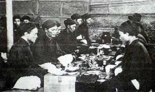 trieu-nguyen-hau-dai-cac-tien-si-2