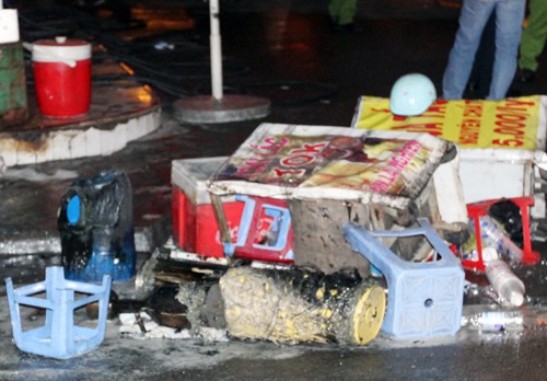 hon-40-xe-bi-thieu-rui-trong-vu-chay-cay-xang-o-sai-gon-6