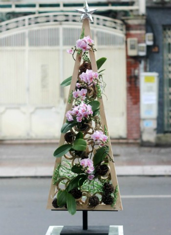 thong-la-hut-khach-mua-noel