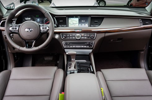 kia-k7-2017-doi-thu-toyota-avalon-ve-viet-nam-page-2-2
