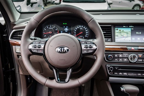 kia-k7-2017-doi-thu-toyota-avalon-ve-viet-nam-page-2-3
